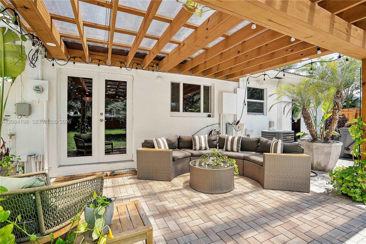705 SW 8th Ave , Fort Lauderdale, FL 33315 Photo
