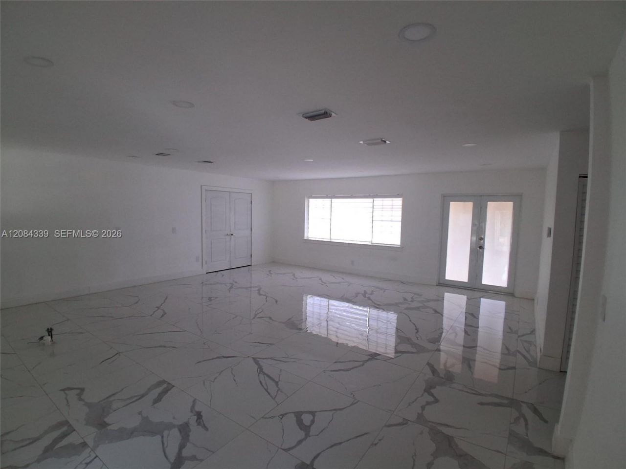 8240 SW 38th St , Miami, FL 33155 Photo