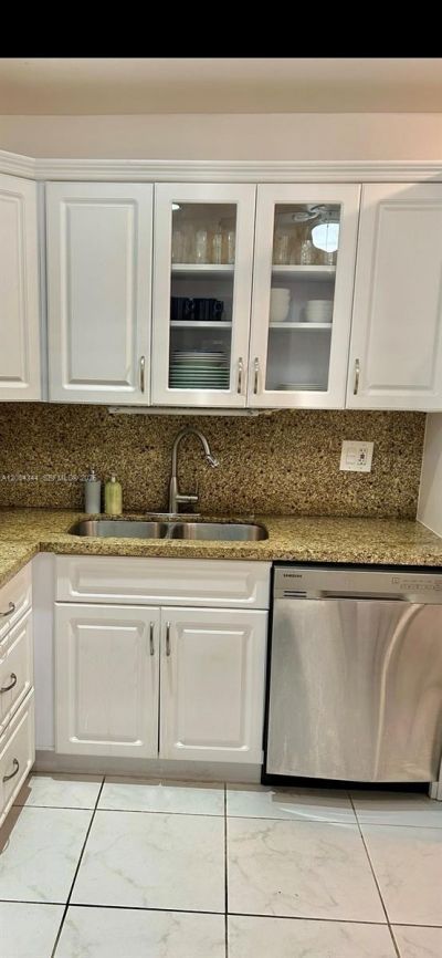 329 SE 3rd St , Unit 405T, Hallandale Beach, FL 33009 Photo