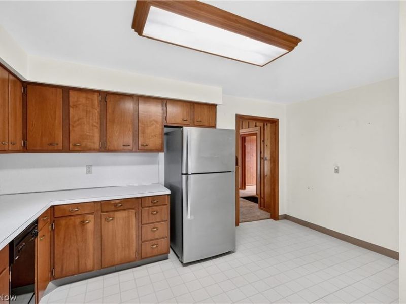 415 Liberty Street, Shreve, OH 44676 Photo 6