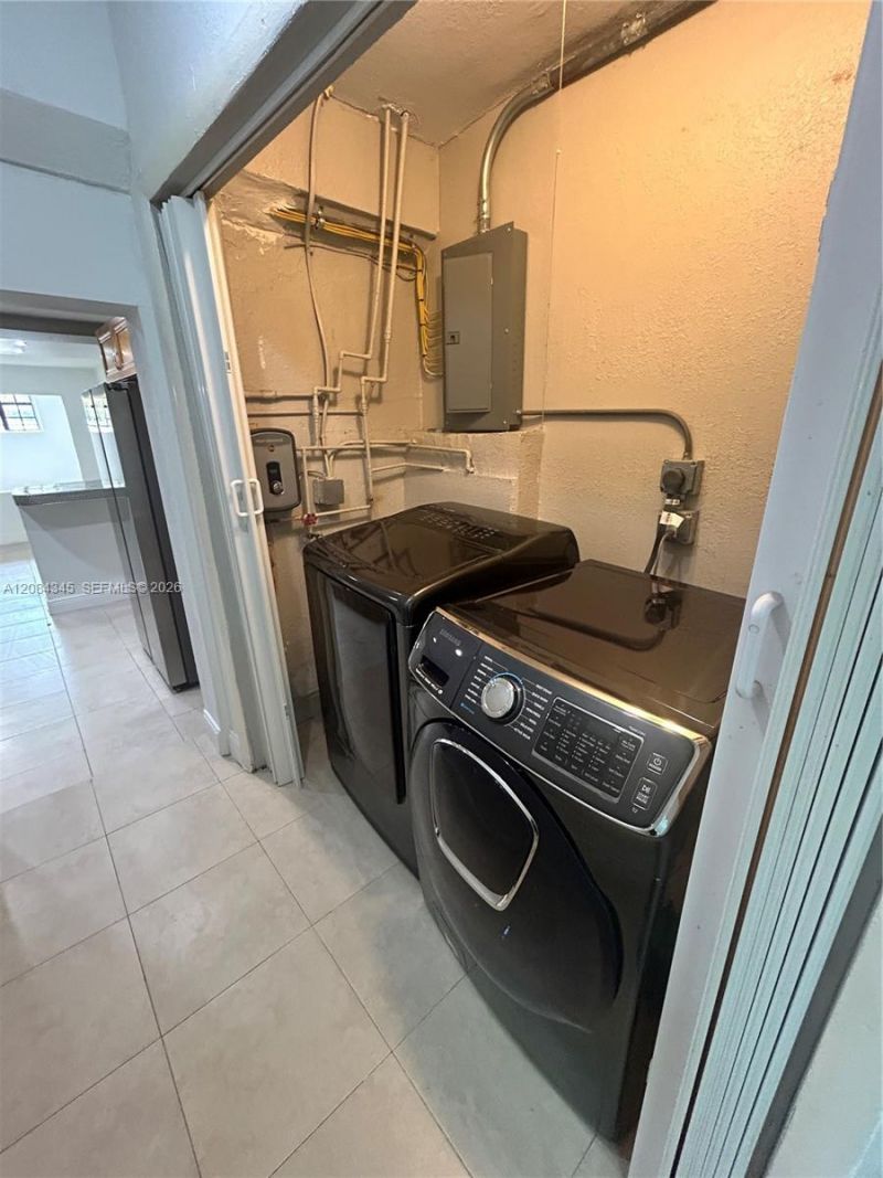 1843 NW 107th St , Miami, FL 33167 Photo