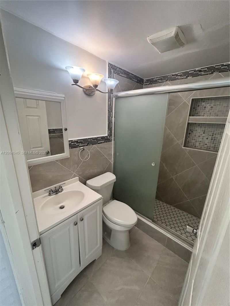 1843 NW 107th St , Miami, FL 33167 Photo