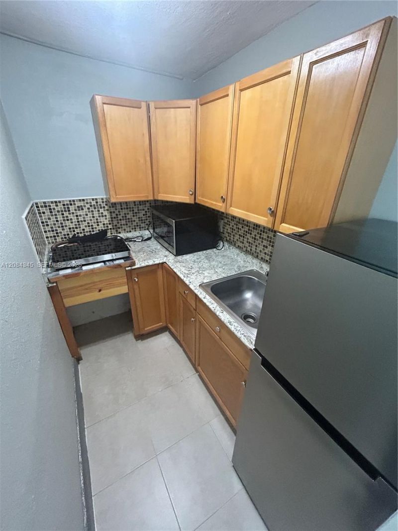 1843 NW 107th St , Miami, FL 33167 Photo