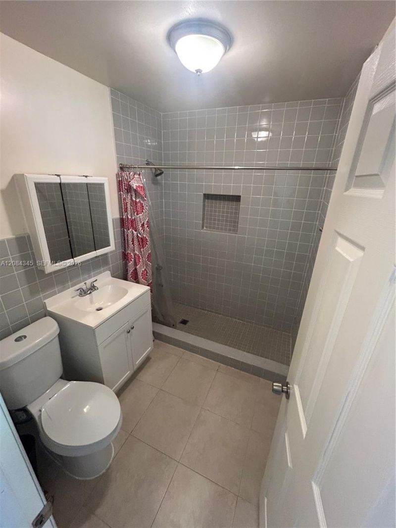 1843 NW 107th St , Miami, FL 33167 Photo