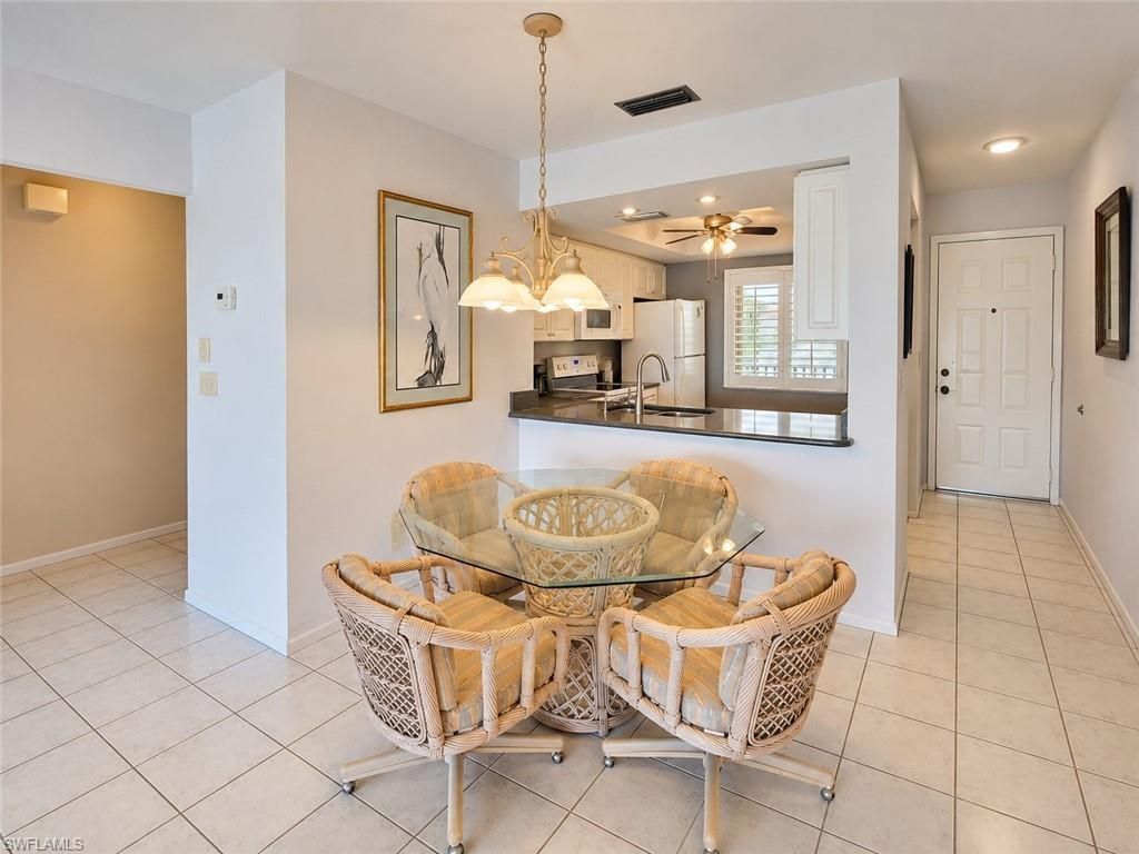 11220 Caravel Cir, Unit 308, Fort Myers, FL 33908 Photo
