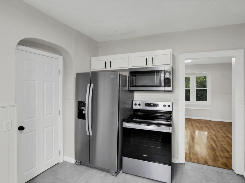 2365 N Stelzer Road, Columbus, OH 43219 Photo 13