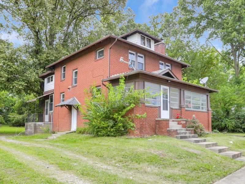 2365 N Stelzer Road, Columbus, OH 43219 Photo 3