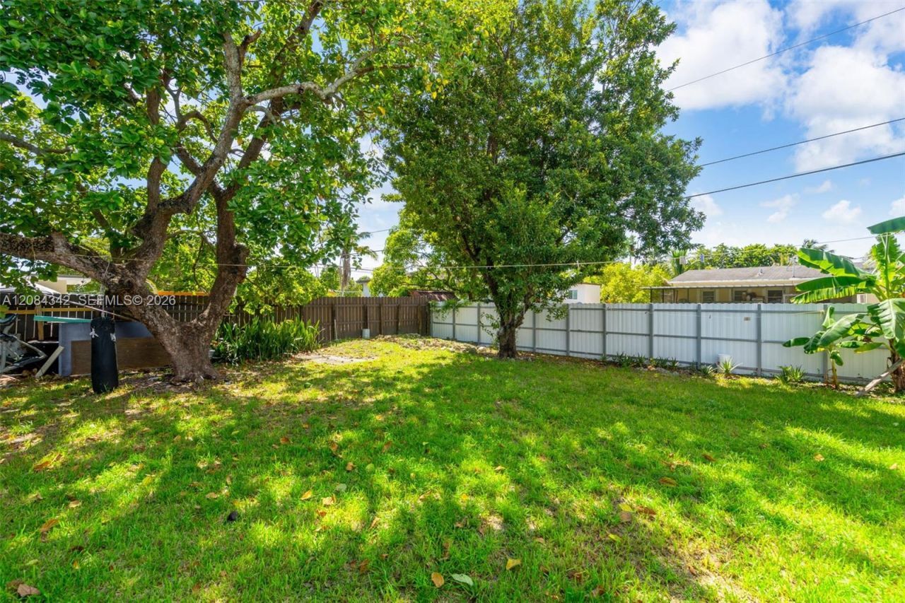 1116 Opa Locka Blvd , Miami, FL 33168 Photo