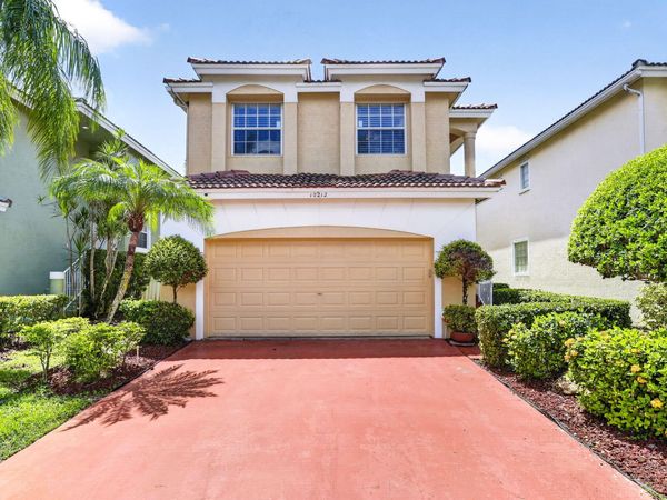 10212 NW 7 Street, Pompano Beach, FL 33071