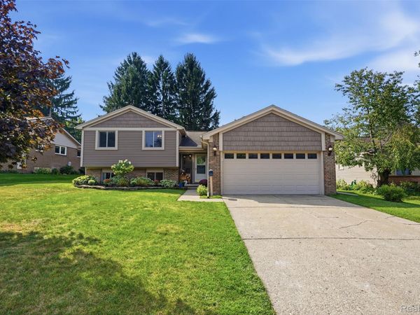 873 Abbey Lane, Milford Village, Mi 48381