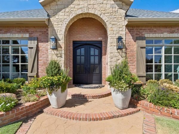 2911 NW 160th Street, Edmond, OK 73013