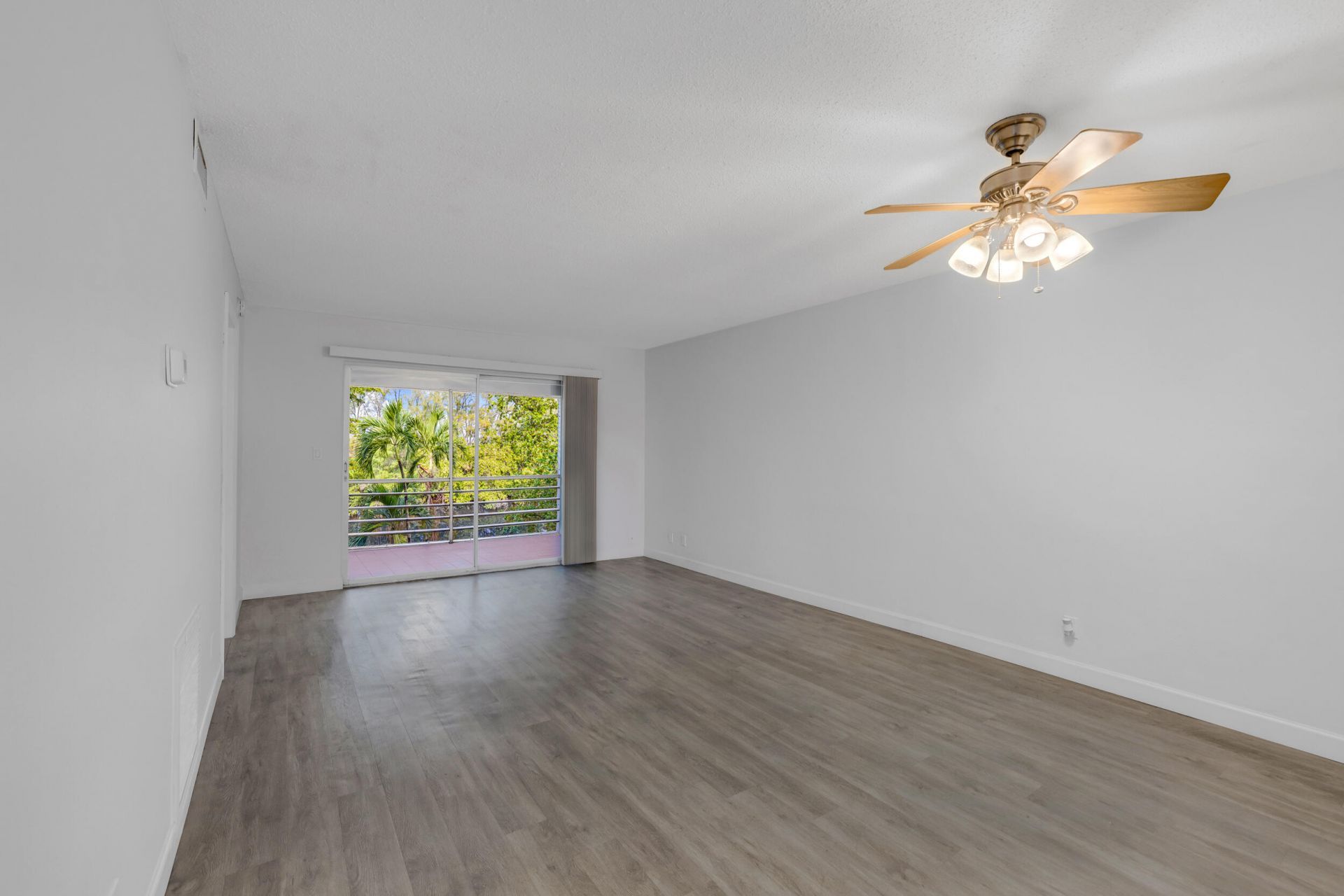 1400 NE 57th Street, Unit 304, Fort Lauderdale, FL 33334 Photo