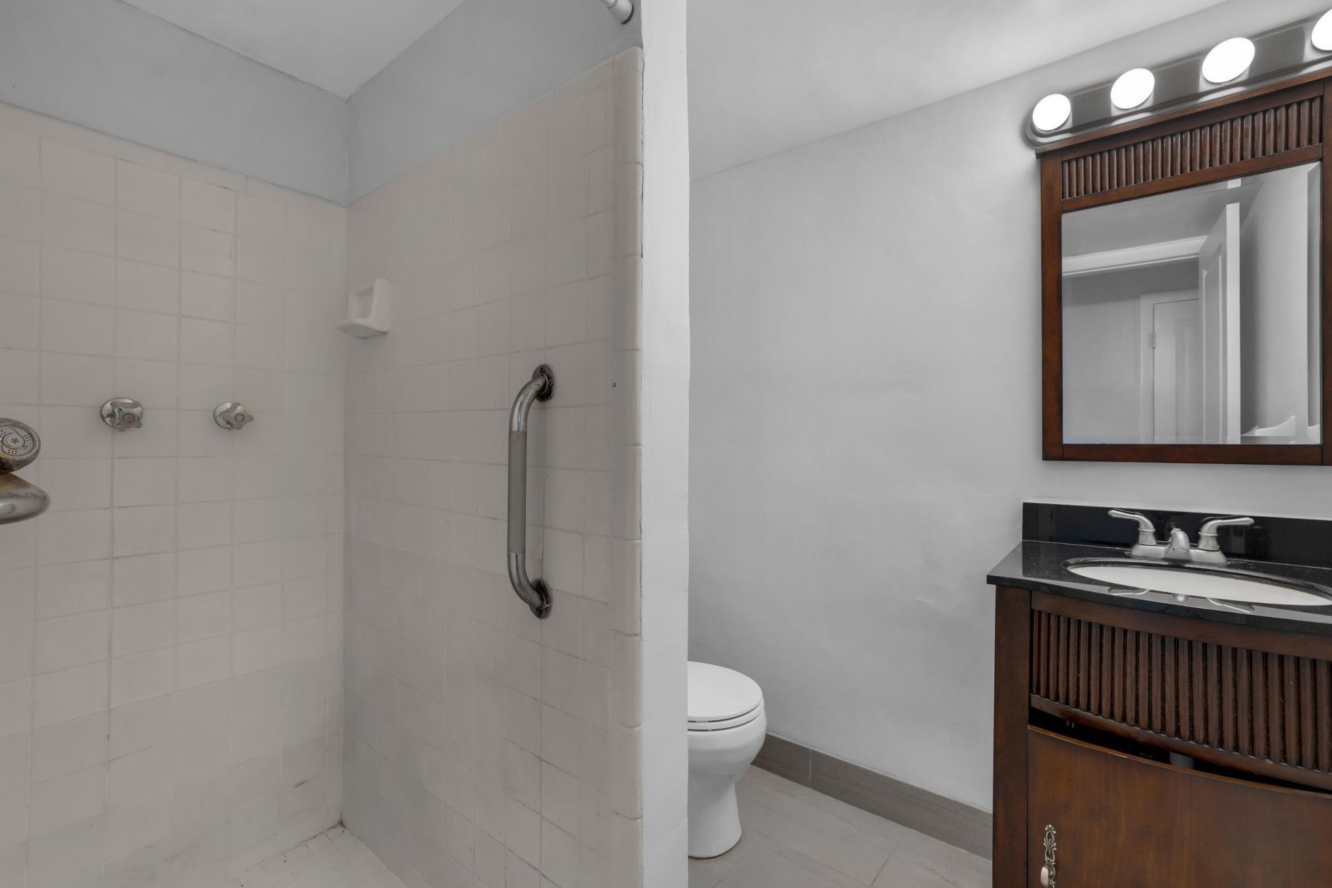 1400 NE 57th Street, Unit 304, Fort Lauderdale, FL 33334 Photo