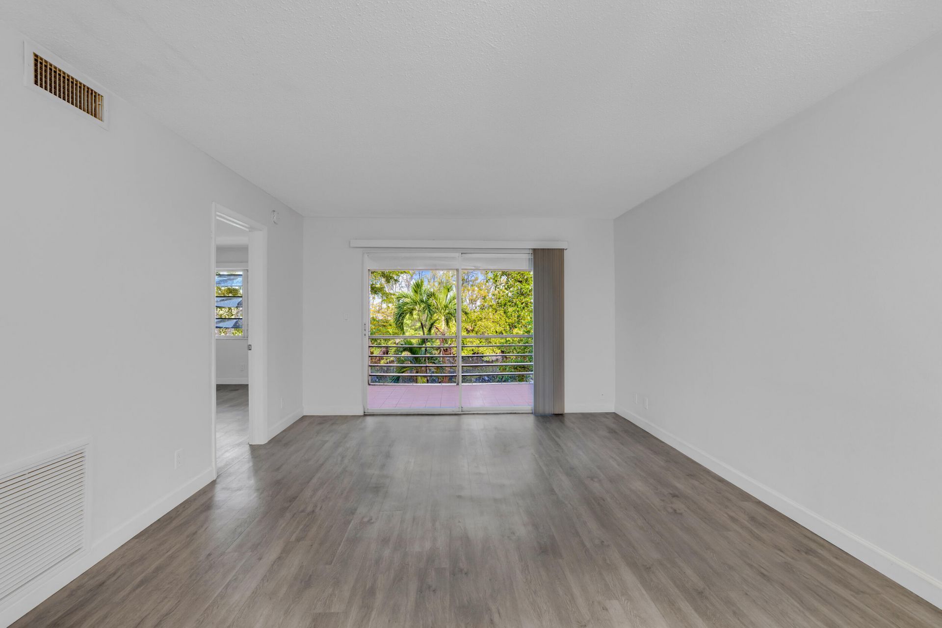 1400 NE 57th Street, Unit 304, Fort Lauderdale, FL 33334 Photo