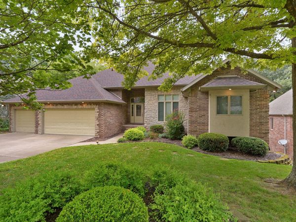 2441 S Forrest Heights Avenue , Springfield, MO 65809
