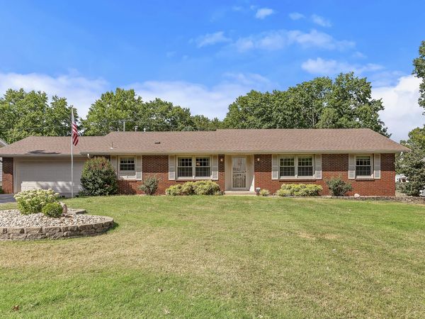 831 W Sylvania Street , Springfield, MO 65807