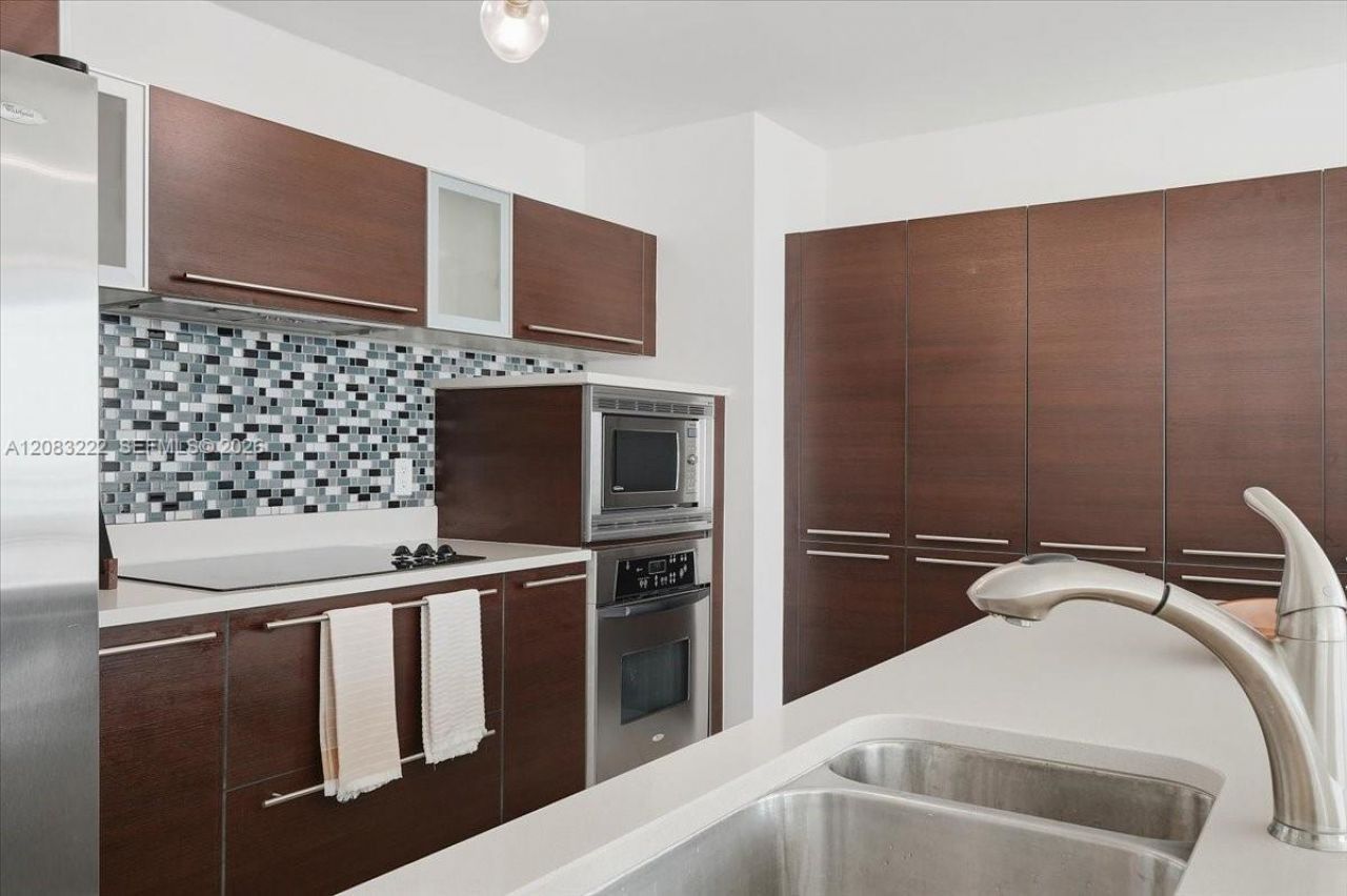 1900 N Bayshore Dr, Unit 1518, Miami, FL 33132 Photo