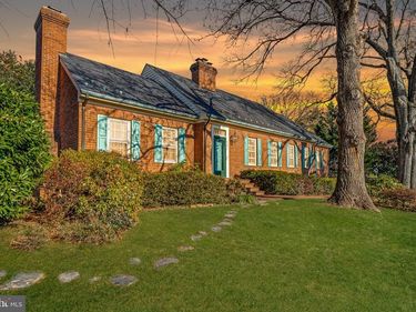 901 JANNEYS LANE, ALEXANDRIA, VA 22302