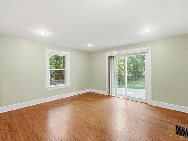 130 E Limestone Street, Yellow Springs, OH 45387 Photo 15