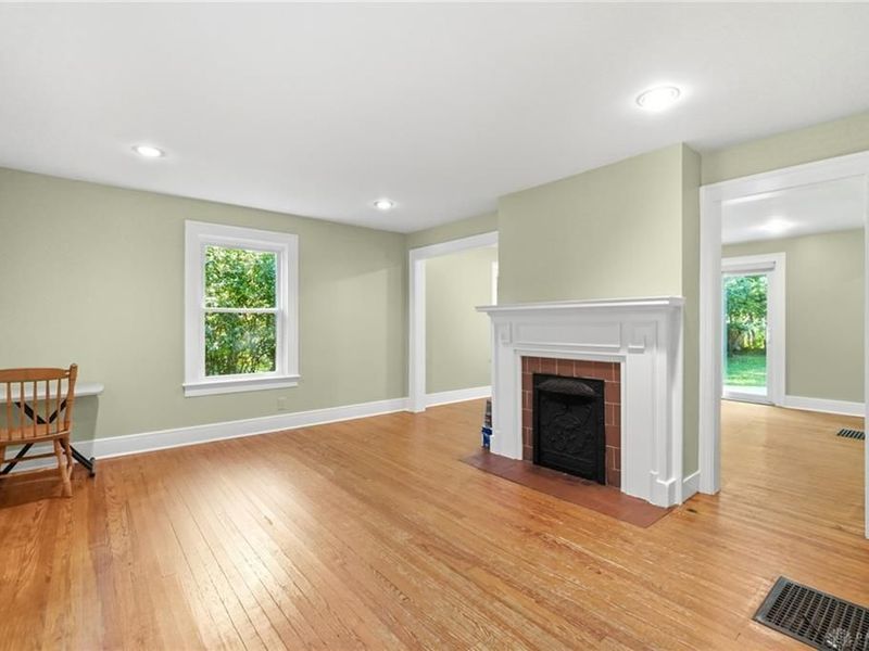 130 E Limestone Street, Yellow Springs, OH 45387 Photo 8
