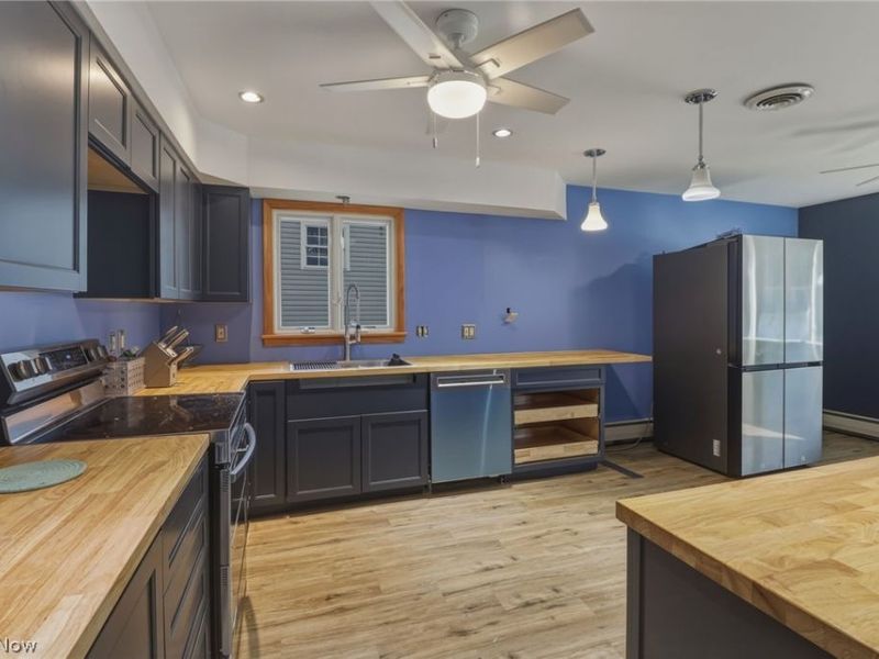 364 Wallace Drive, Berea, OH 44017 Photo 9