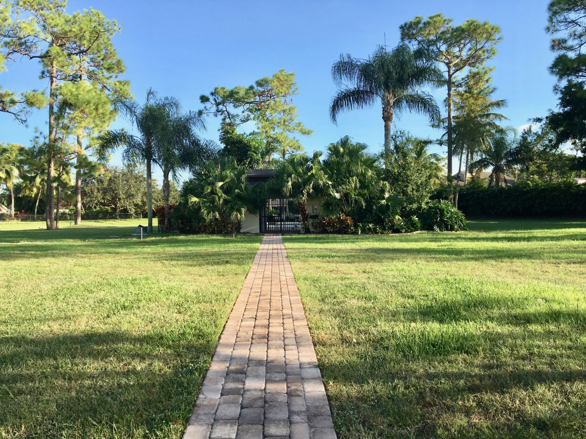 319 Wood Dale Drive, Wellington, FL 33414 Photo