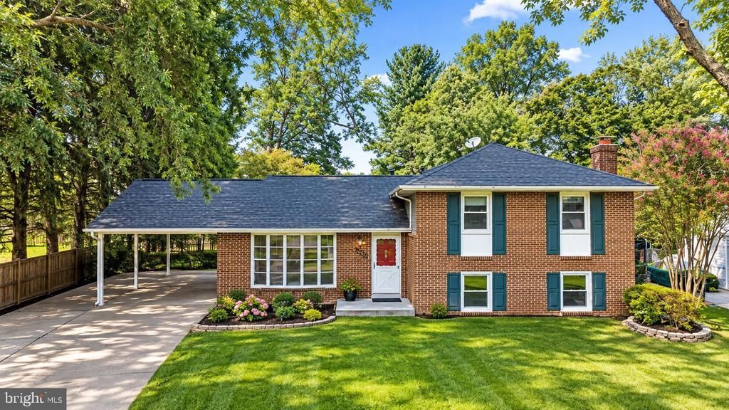1402 MULLINS STREET , SILVER SPRING, MD 20904