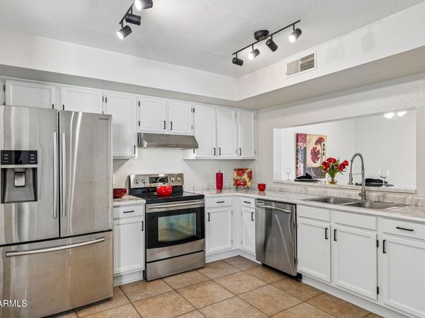 15814 N 37TH Drive, Phoenix, AZ 85053
