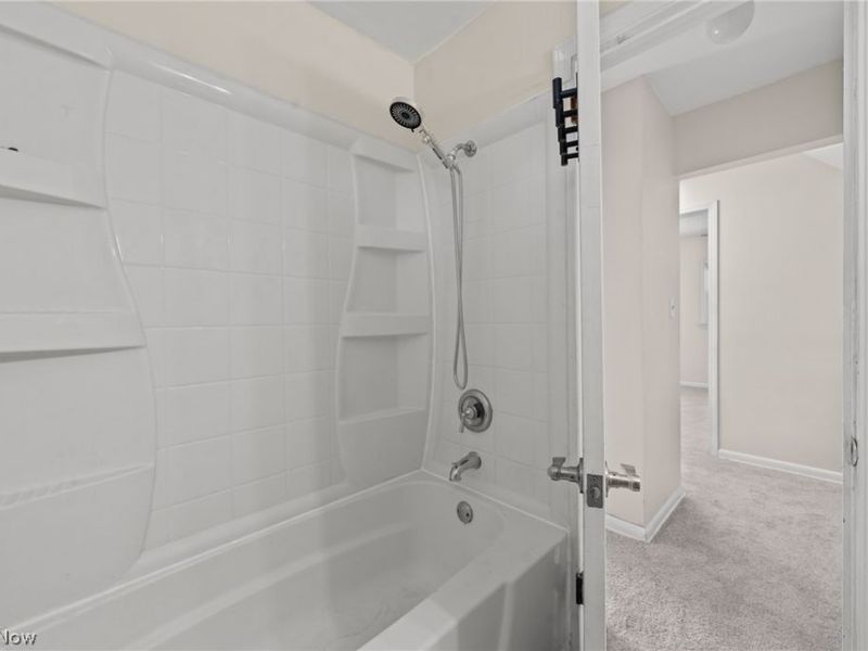 11159 Stoneham Road, Parma Heights, OH 44130 Photo 15