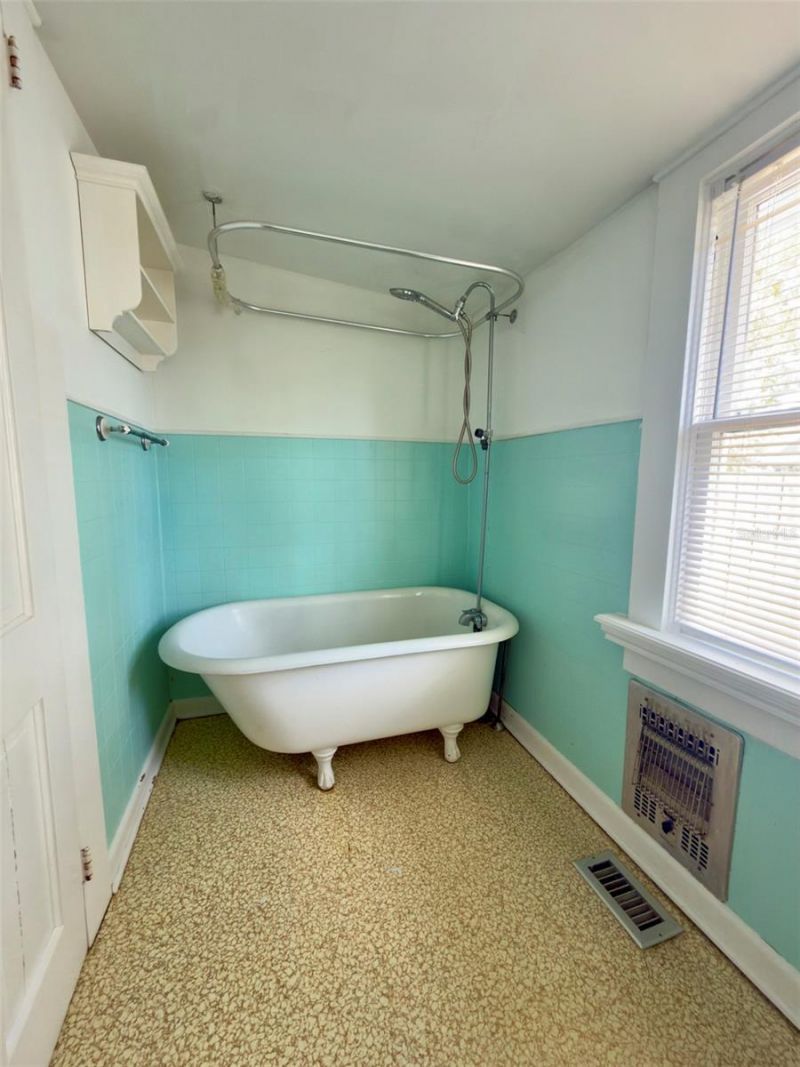 21 S Mary Street, Eustis, FL 32726 Photo