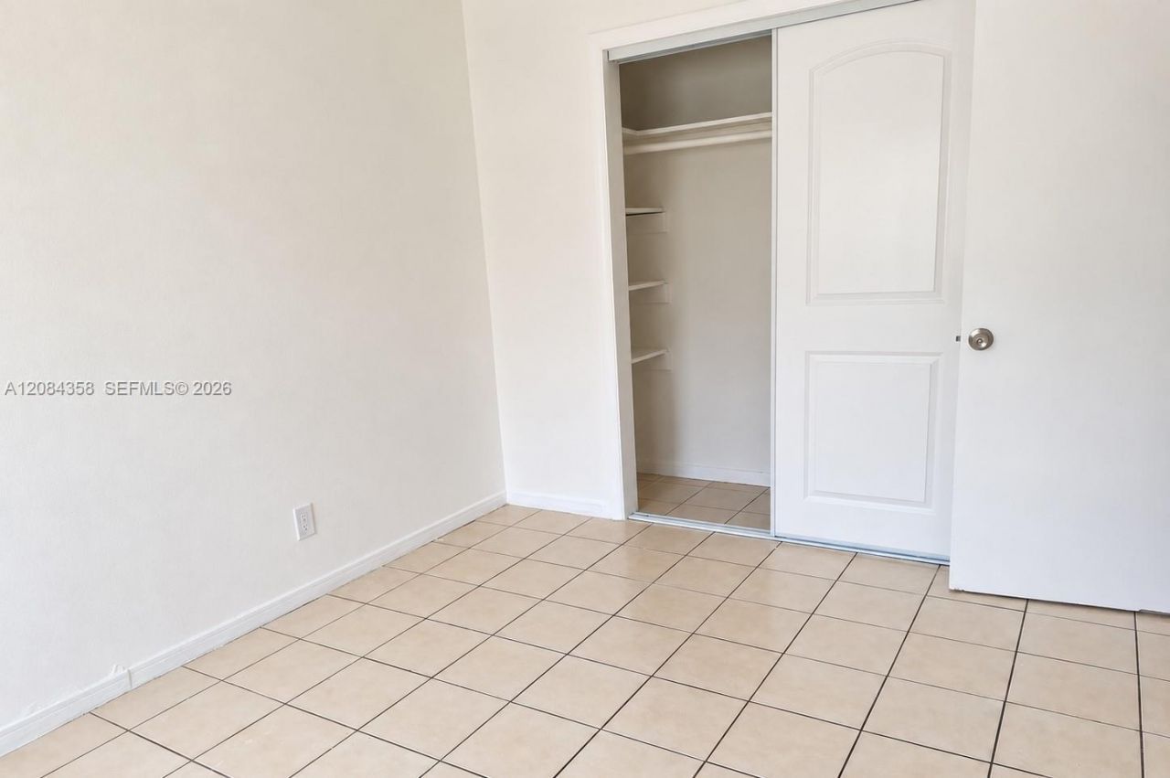 304 SE 9th Ct , Unit 8, Hallandale Beach, FL 33009 Photo
