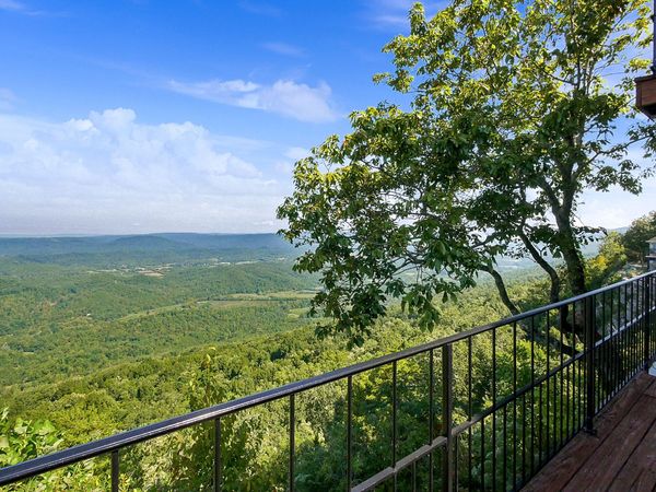 8761 Scenic Highway, Lookout Mountain, GA 30750