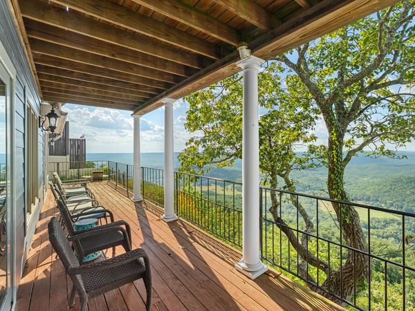 8761 Scenic Highway, Lookout Mountain, GA 30750