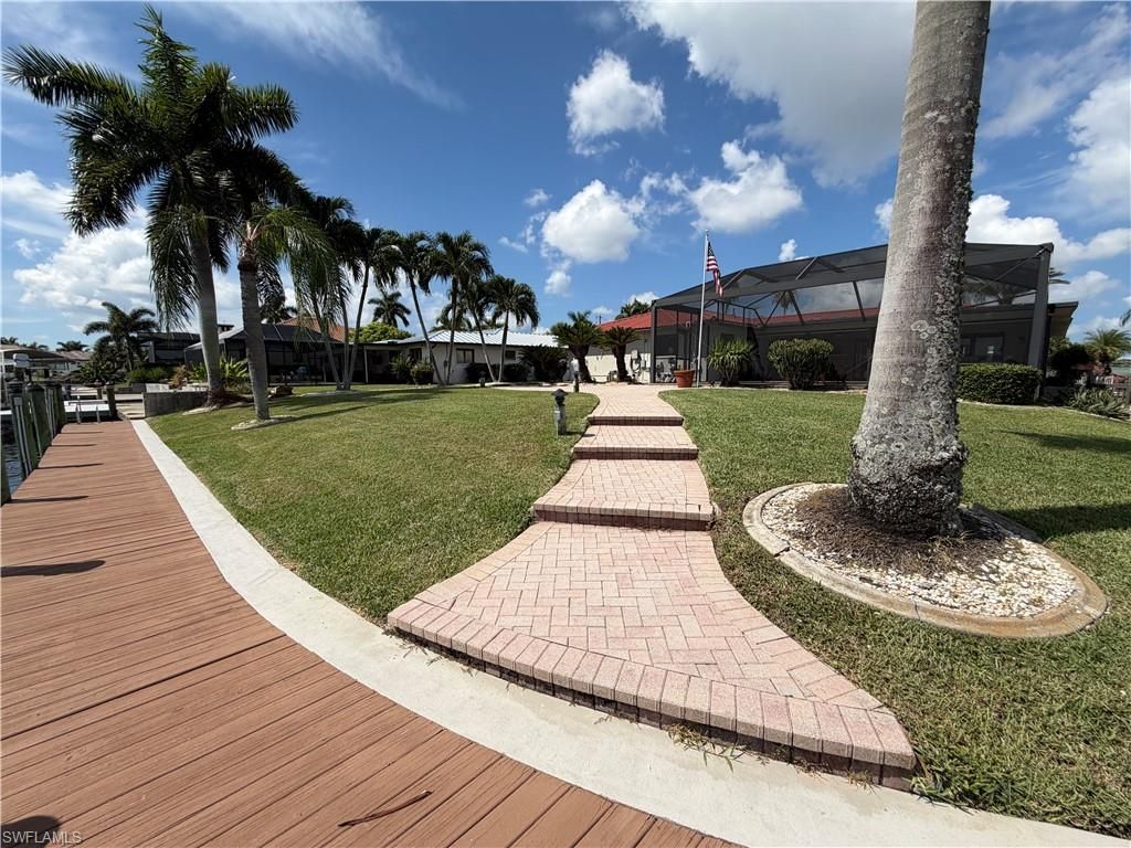1957 SE 36th St , Cape Coral, FL 33904 Photo