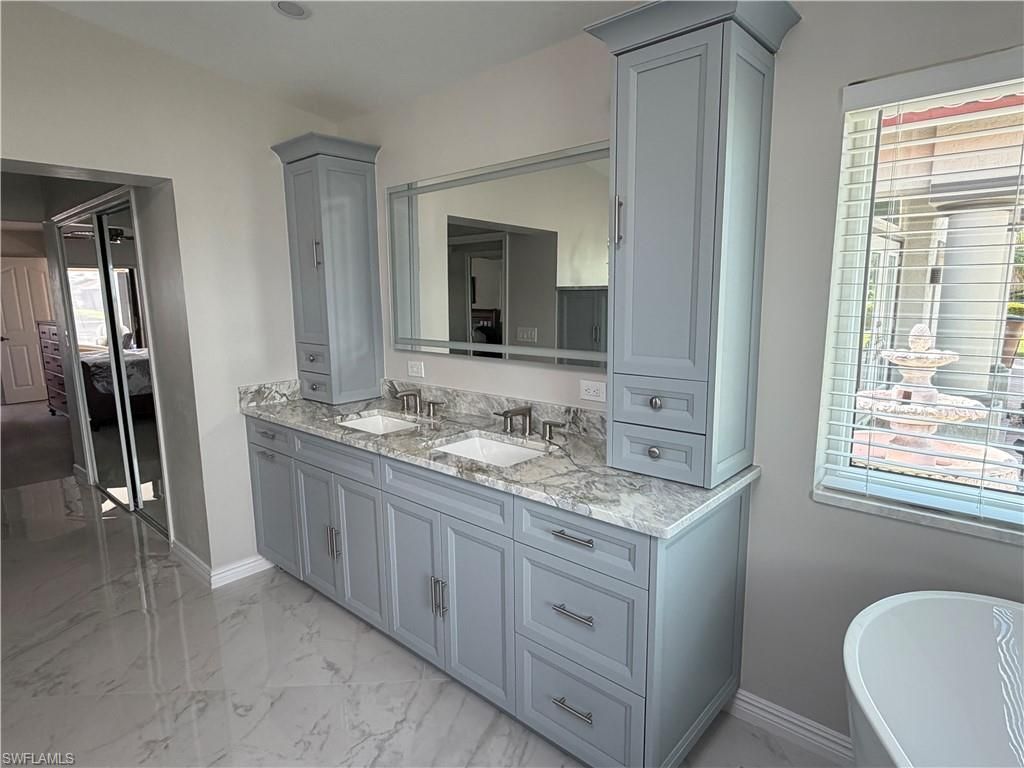 1957 SE 36th St , Cape Coral, FL 33904 Photo