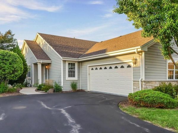 288 Wildflower CIRCLE, Port Washington, WI 53074