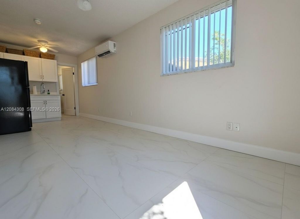 1430 N 68th Ave, Unit B, Hollywood, FL 33024 Photo