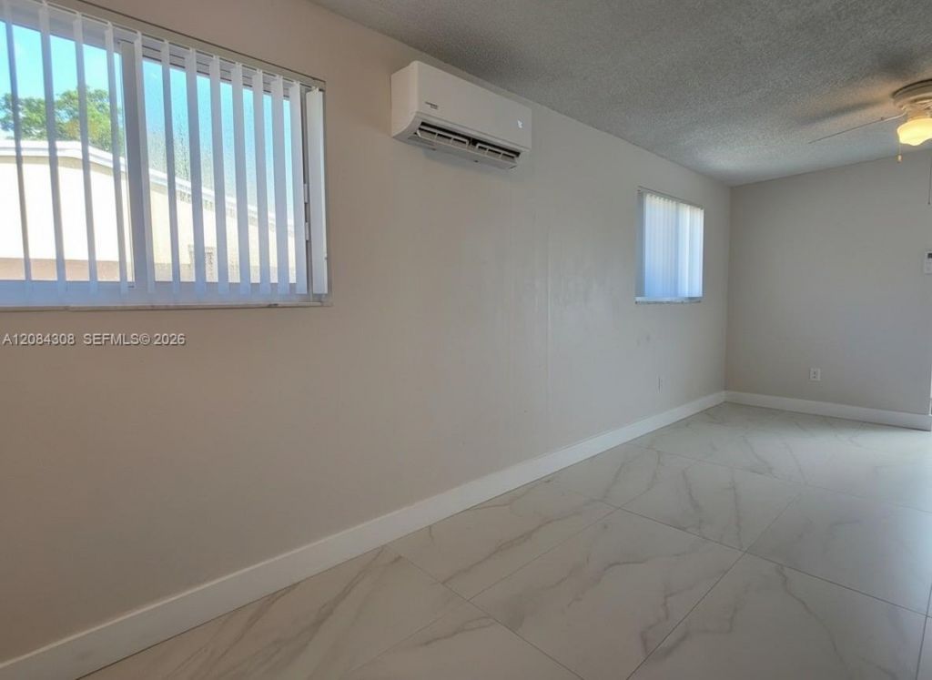 1430 N 68th Ave, Unit B, Hollywood, FL 33024 Photo