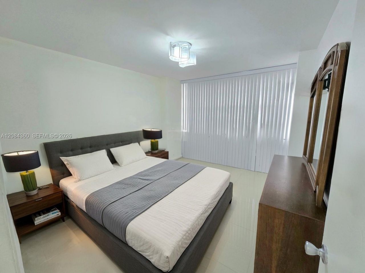 18051 Biscayne Blvd , Unit 1204, Aventura, FL 33160 Photo