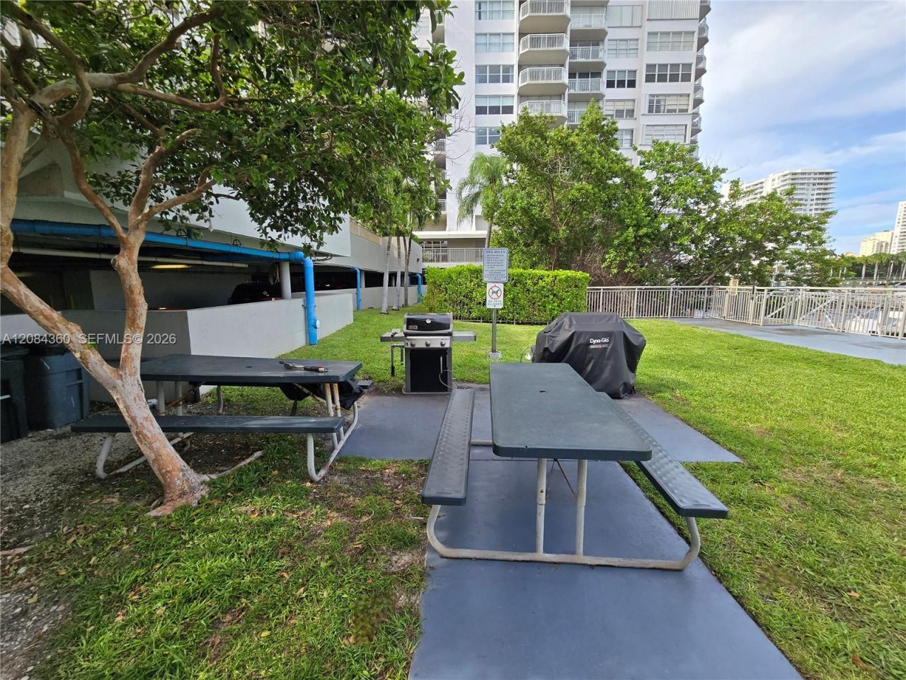 18051 Biscayne Blvd, Unit 1204, Aventura, FL 33160 Photo