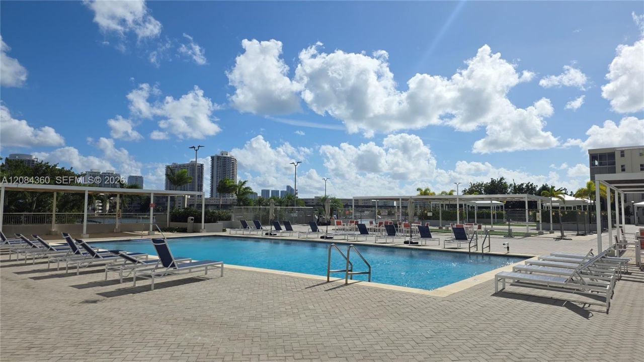 18051 Biscayne Blvd , Unit 1204, Aventura, FL 33160 Photo