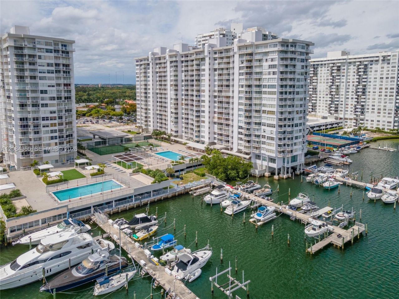 18051 Biscayne Blvd , Unit 1204, Aventura, FL 33160 Photo