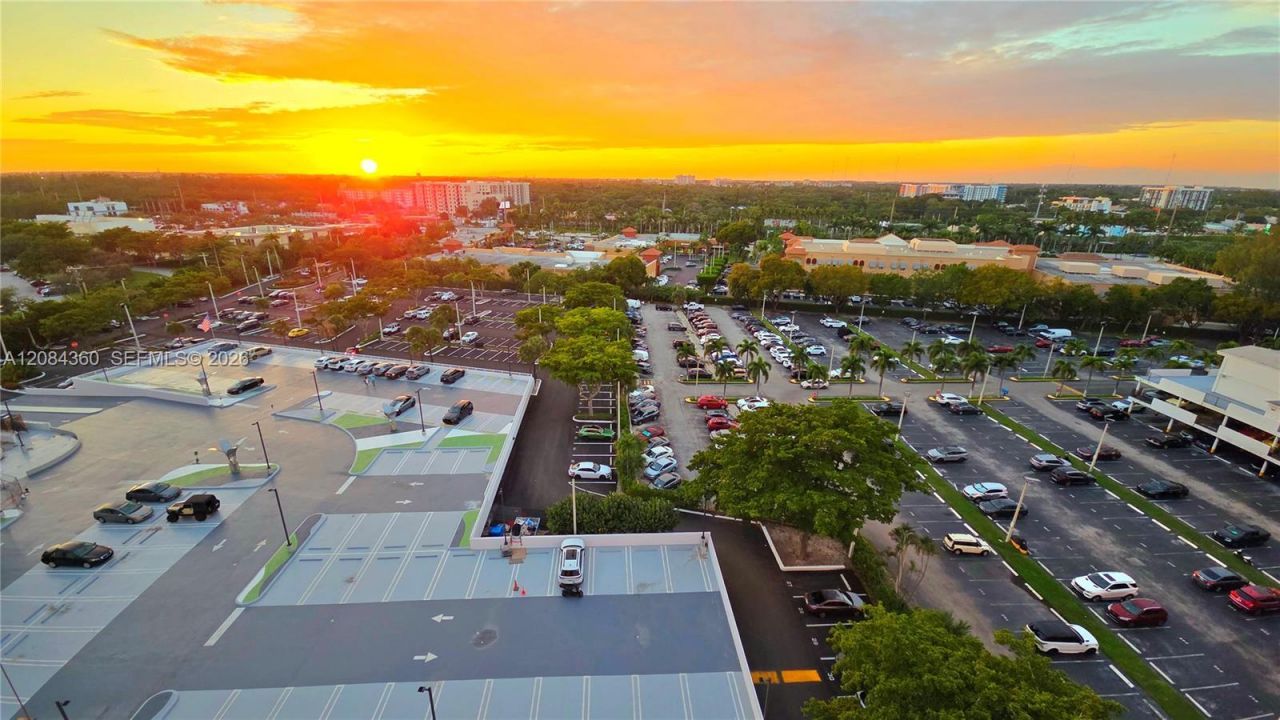 18051 Biscayne Blvd , Unit 1204, Aventura, FL 33160 Photo