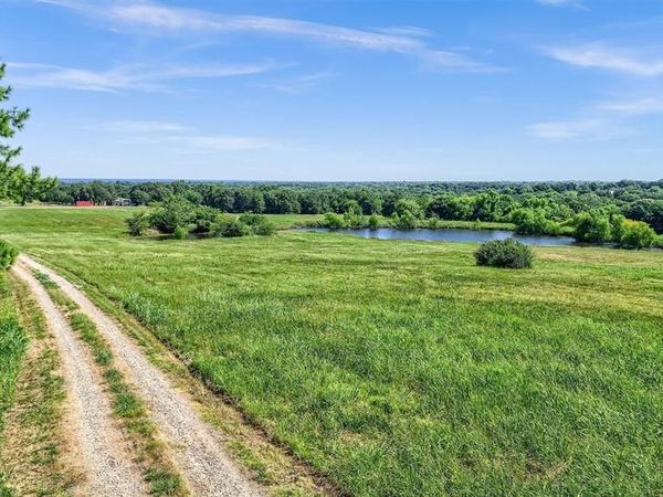 1200 County Road 1215 , Savoy, TX 75479