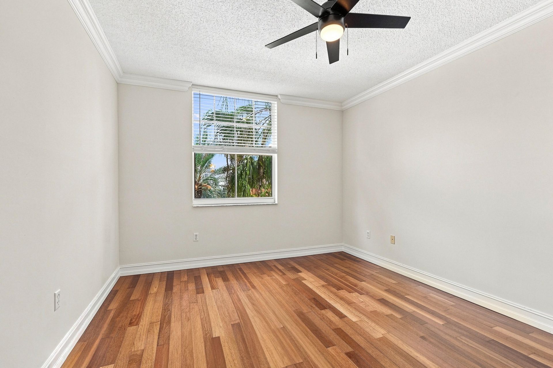 780 S Sapodilla Avenue, Unit 412, West Palm Beach, FL 33401 Photo