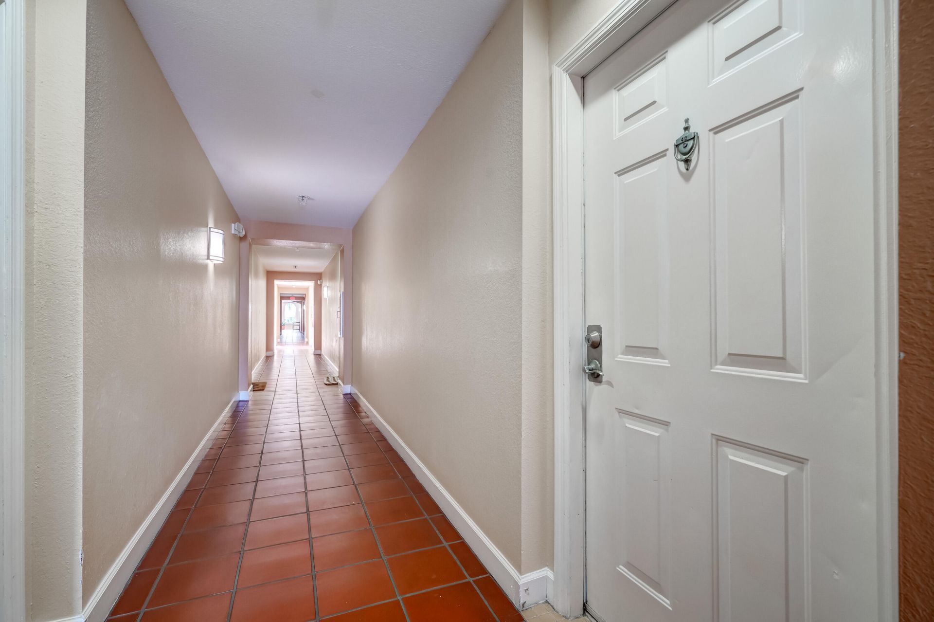 780 S Sapodilla Avenue, Unit 412, West Palm Beach, FL 33401 Photo