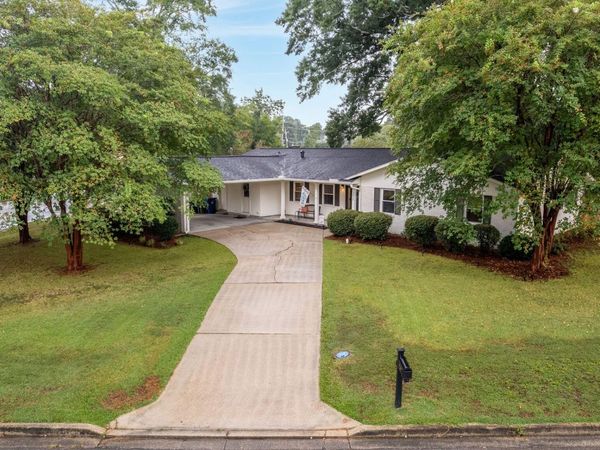 2800 Jamestown, Hattiesburg, MS 39402