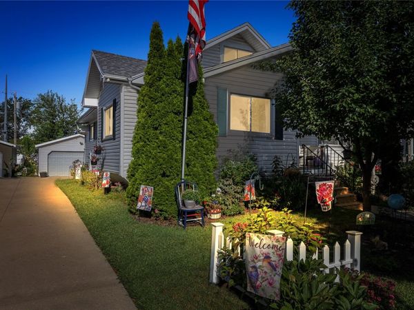 128 17th Street SW, Cedar Rapids, IA 52404