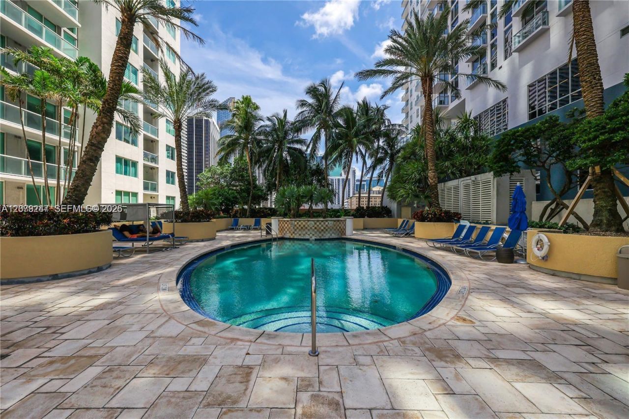 253 NE 2nd St, Unit 1007, Miami, FL 33132 Photo