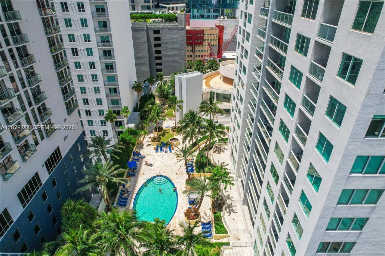 253 NE 2nd St, Unit 1007, Miami, FL 33132 Photo
